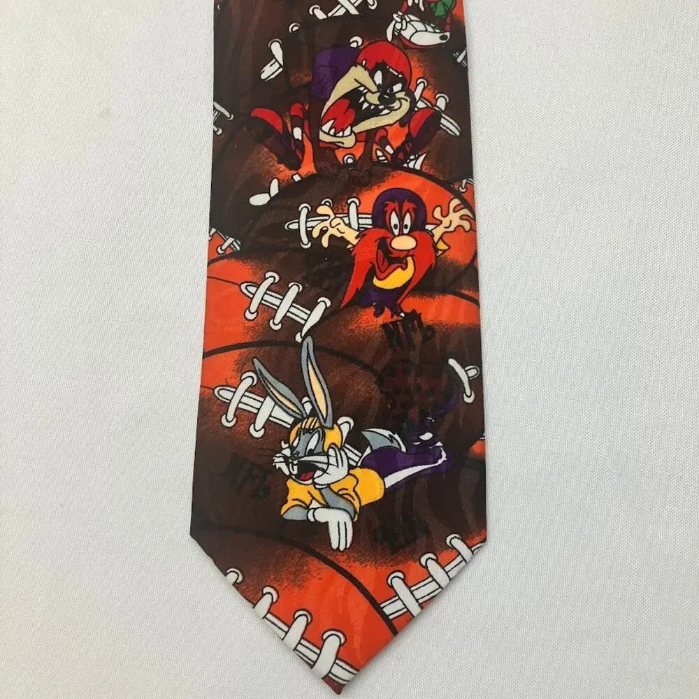 Vintage Looney Tunes NFL Football Neck Tie Yosemite Sam Bugs Taz Daffy 4” Tie